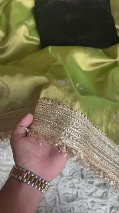 Banarasi Most Trending Tissue Silk Saree.