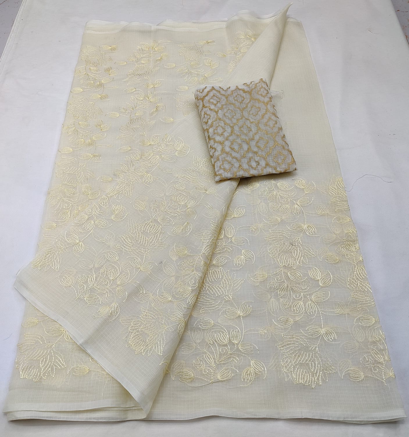 Kota Doriya Embroidery Saree With Blouse