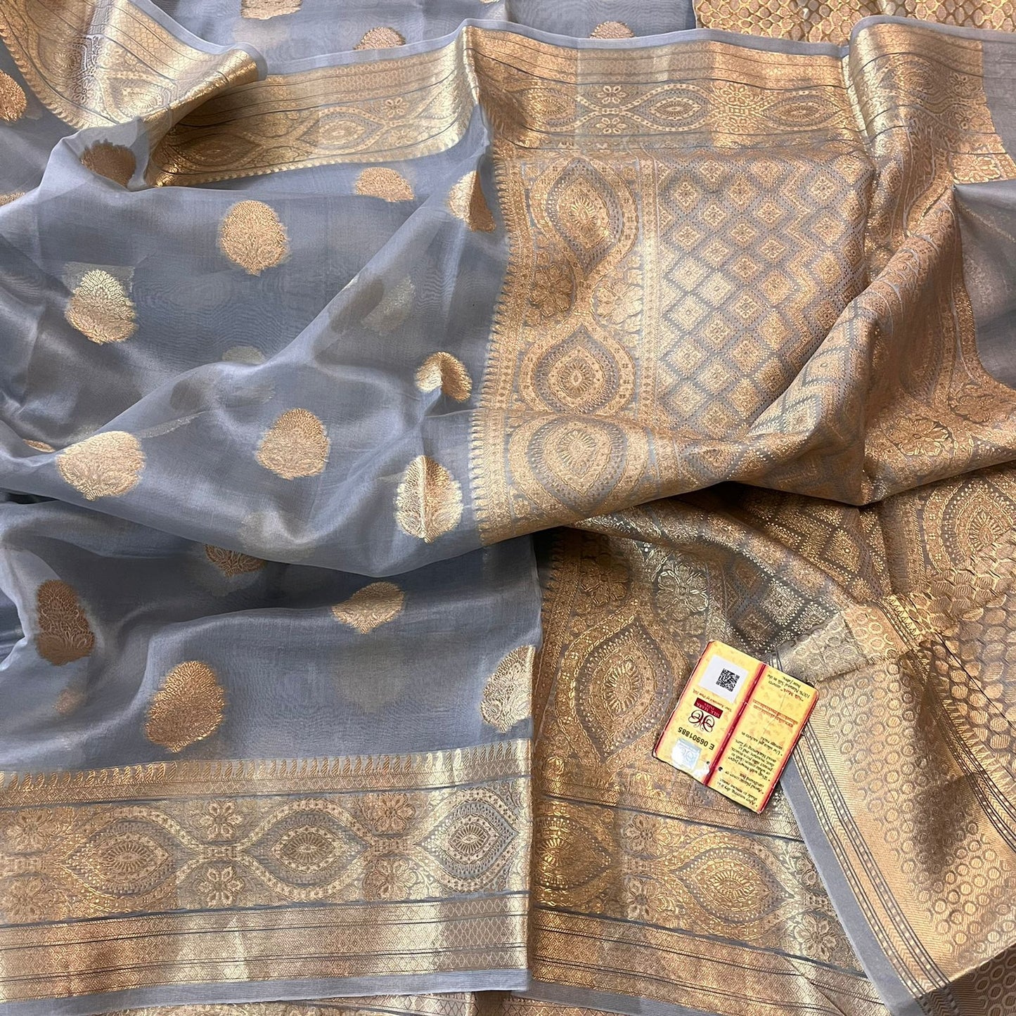 Banarasi Semi Kora Organza Silk Saree With Blouse