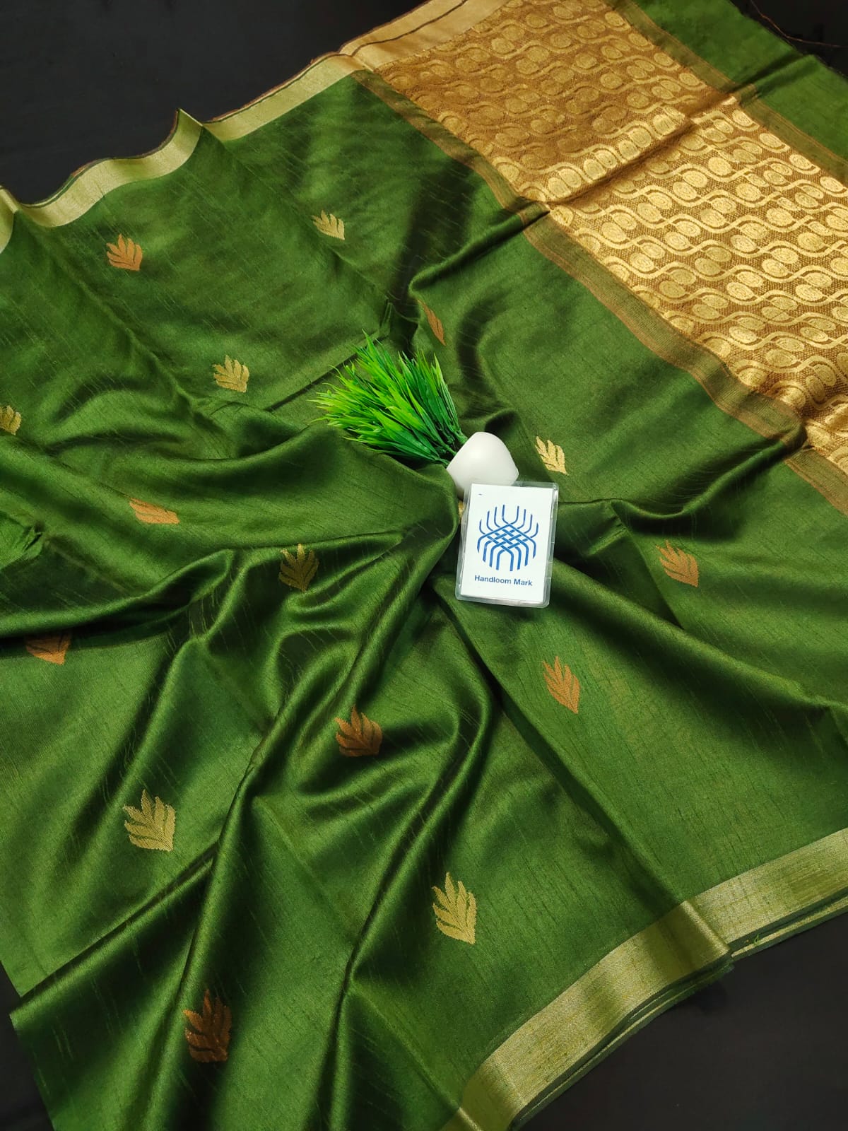 Handloom Raw Silk Design Saree With Contrast Blouse