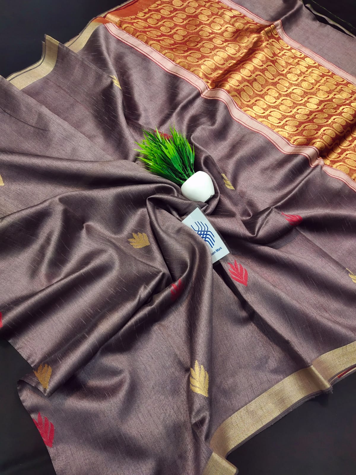 Handloom Raw Silk Design Saree With Contrast Blouse