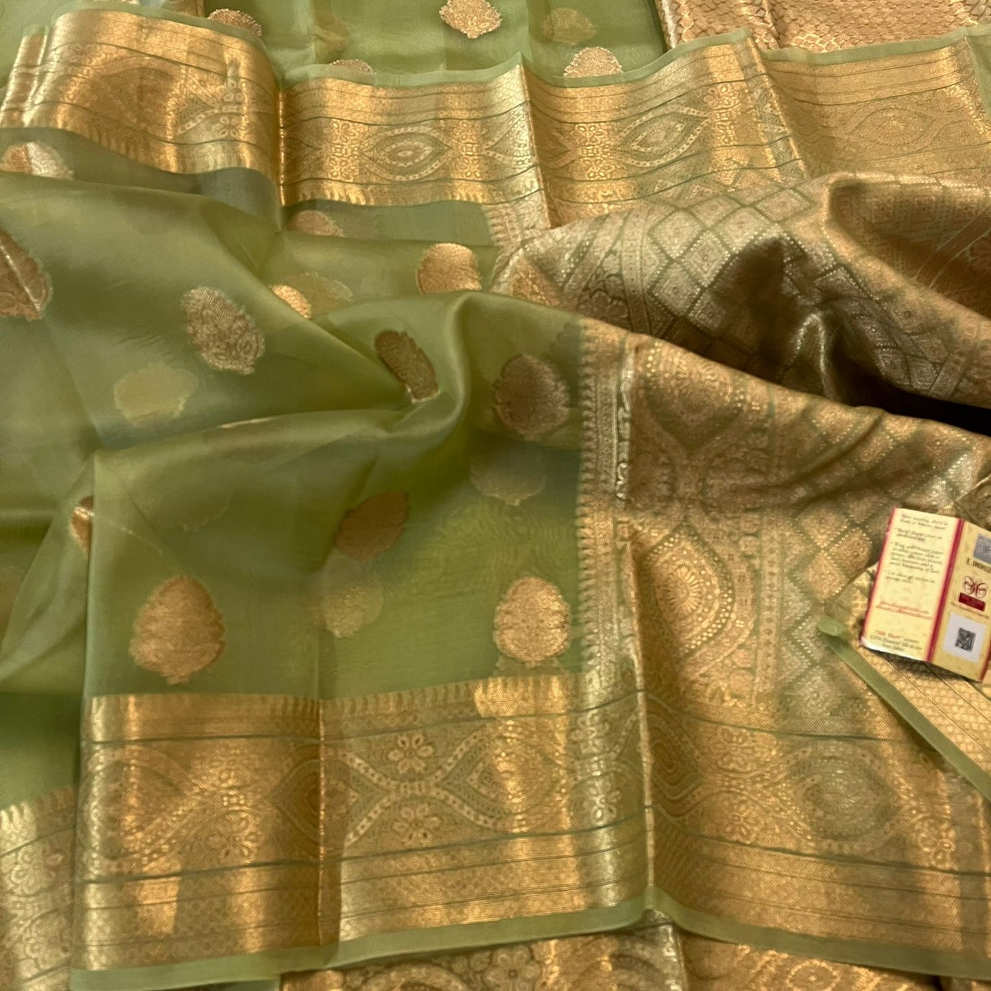 Banarasi Semi Kora Organza Silk Saree With Blouse