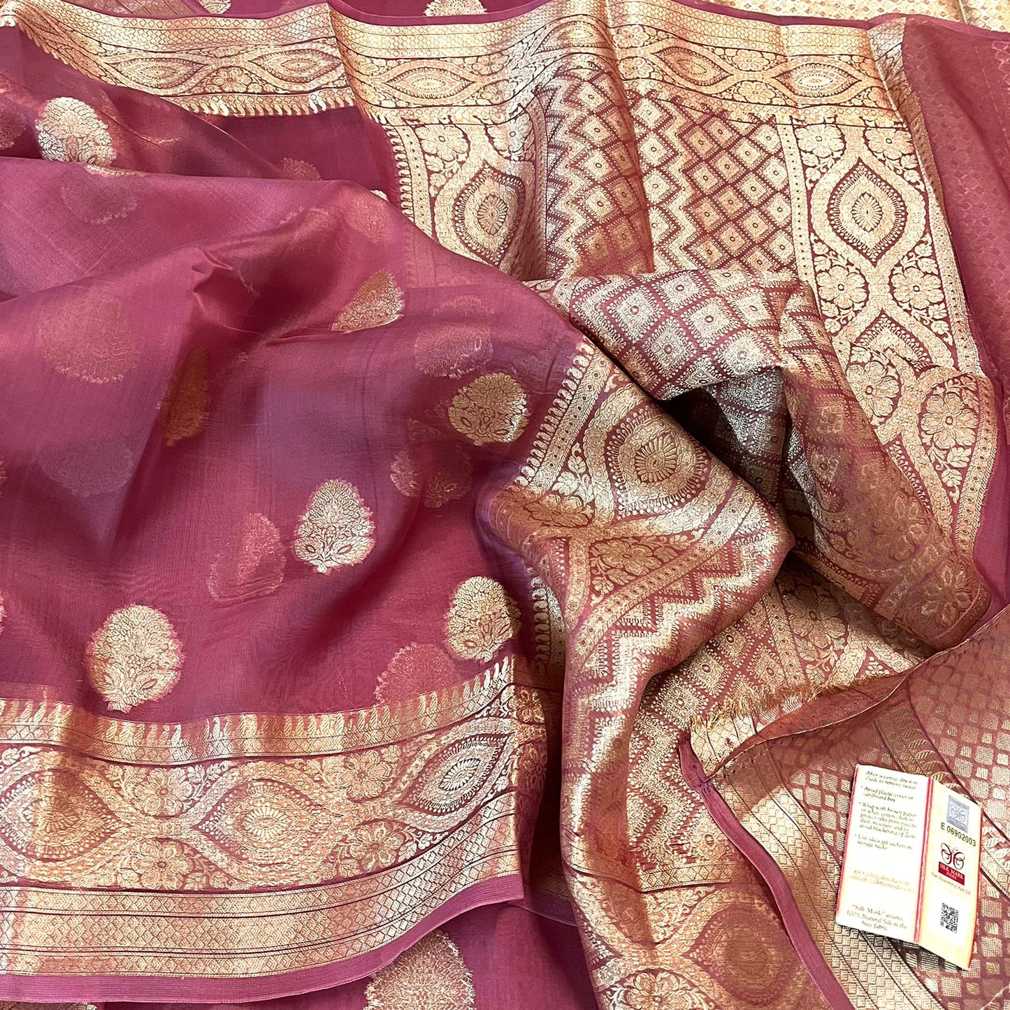 Banarasi Semi Kora Organza Silk Saree With Blouse