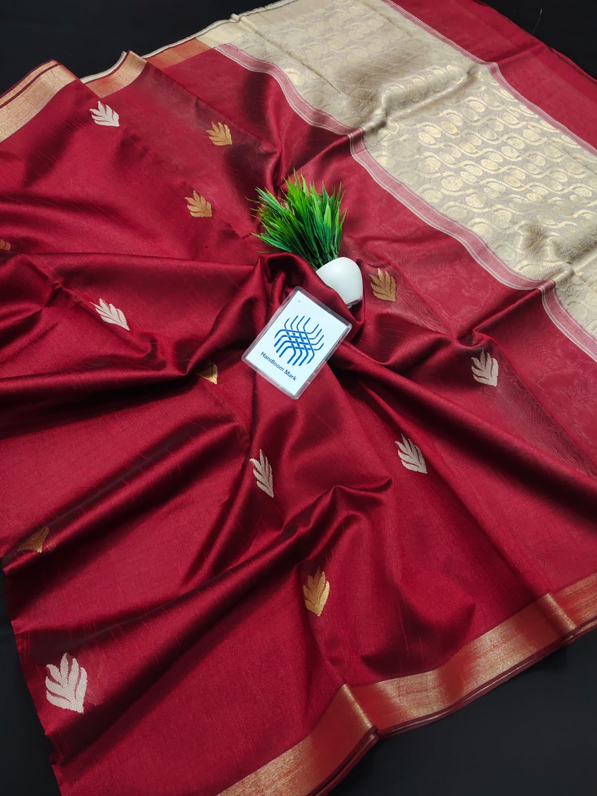 Handloom Raw Silk Design Saree With Contrast Blouse